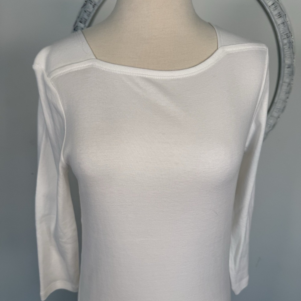 Chico's NWT Womens T Shirt Top 3/4 Sleeve  Button Accent White Bandeau Pima 0 Sm - Picture 3 of 16